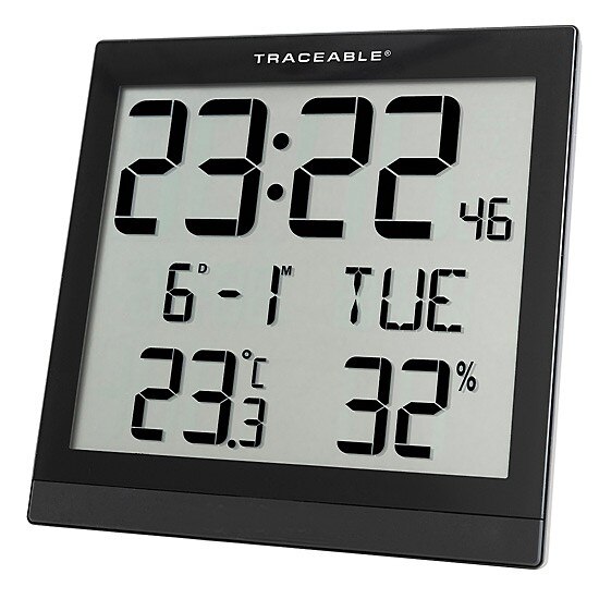  CLOCK デジタル表示　シルバー Traceable 1076, Radio-Controlled Digital Wall Clock with a